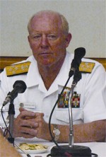 US Admiral Robert F. Willard speaks during a press conference in Hanoi June 7, 2010. (Photo: Thanh Nien)